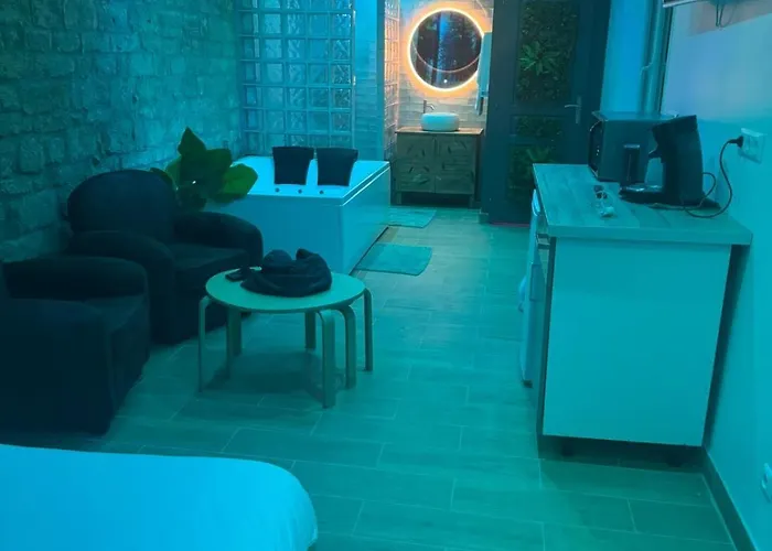 Appartement Yao Avec Jacuzzi Montataire Yaospa60 *